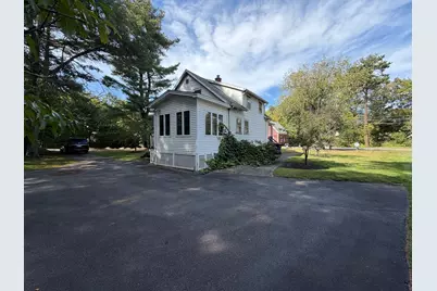 136 Shawsheen Ave, Wilmington, MA 01887 - Photo 2