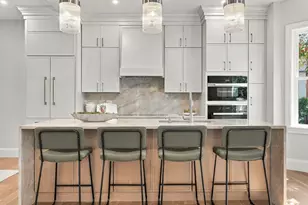 222 Putnam Ave, Cambridge, MA 02139 - Photo 2