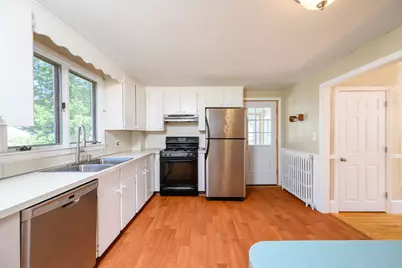 188 Central St, Weymouth, MA 02190 - Photo 10