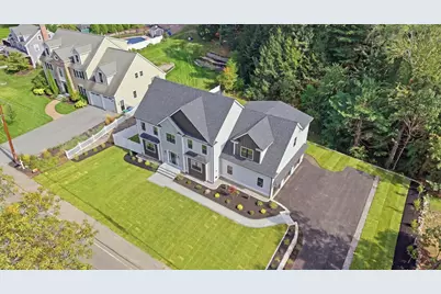 11 Lexington St, Burlington, MA 01803 - Photo 4
