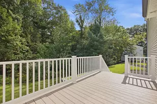 11 Lexington St, Burlington, MA 01803 - Photo 38
