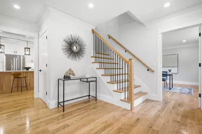 11 Lexington St, Burlington, MA 01803 - Photo 20