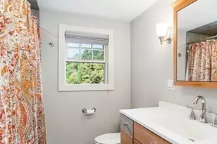 44 Warren St, Georgetown, MA 01833 - Photo 18