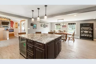 44 Warren St, Georgetown, MA 01833 - Photo 14