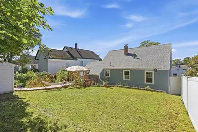 119 Beech St, Lowell, MA 01850 - Photo 24