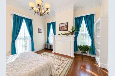10-12 Bradbury Ave, Medford, MA 02155 - Photo 6