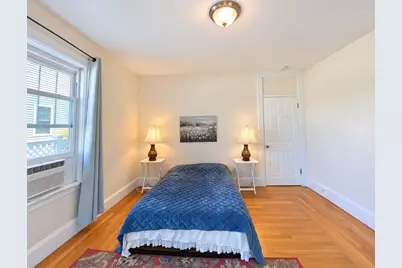 10-12 Bradbury Ave, Medford, MA 02155 - Photo 16