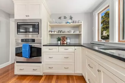19 Tower Ave, Weymouth, MA 02190 - Photo 10