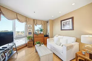 2001 Marina Dr, Quincy, MA 02171 - Photo 14