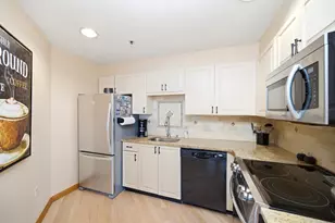 2001 Marina Dr, Quincy, MA 02171 - Photo 8