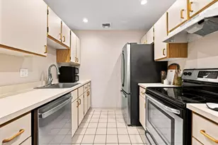 300 Commercial St, Boston, MA 02109 - Photo 8