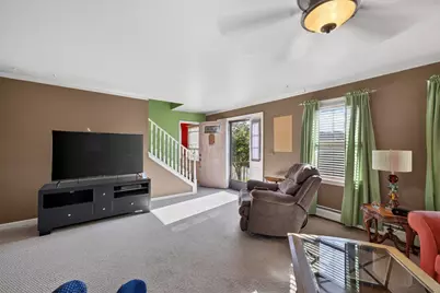 52 Donny Dr, New Bedford, MA 02740 - Photo 4