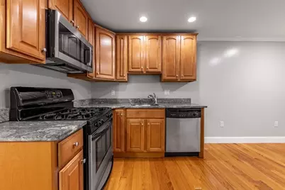 11 Wiget Street #1, Boston, MA 02113 - Photo 8
