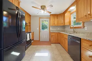 73 Hickory Rd, Attleboro, MA 02703 - Photo 10