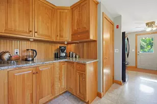 73 Hickory Rd, Attleboro, MA 02703 - Photo 8