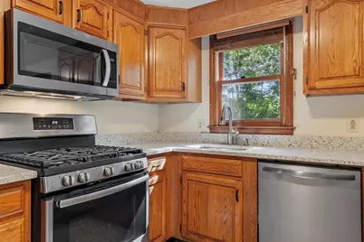 895 Wellman Avenue #895, Chelmsford, MA 01863 - Photo 8
