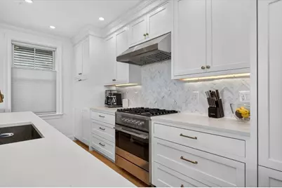 521 East 8th #1, Boston, MA 02127 - Photo 4
