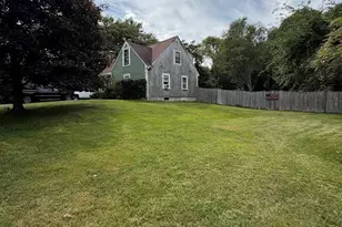 211 Alger St, Brockton, MA 02302 - Photo 22