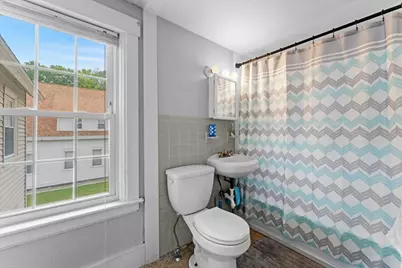 191 Pleasant St, Leominster, MA 01453 - Photo 16