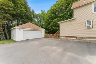 191 Pleasant St, Leominster, MA 01453 - Photo 18