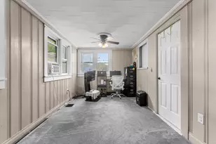 191 Pleasant St, Leominster, MA 01453 - Photo 10