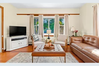 12 Claflin St, Attleboro, MA 02703 - Photo 8