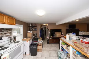151 Mechanic St, Fitchburg, MA 01420 - Photo 16