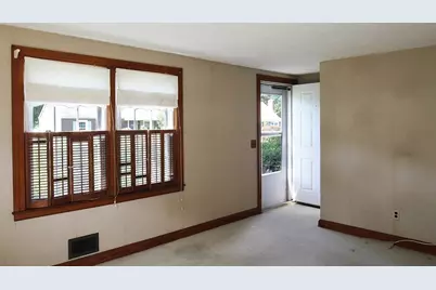 255 Pleasant Street, Lunenburg, MA 01462 - Photo 6