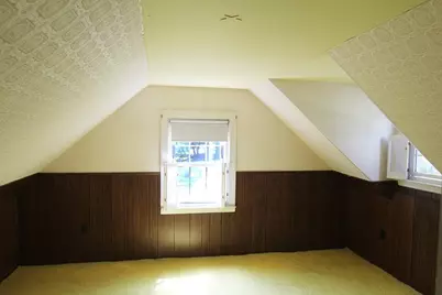 255 Pleasant Street, Lunenburg, MA 01462 - Photo 12