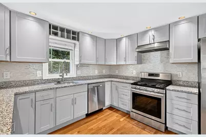 136 W Squantum St., Quincy, MA 02171 - Photo 4