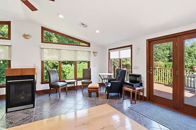 21 Old Meetinghouse Rd, Auburn, MA 01501 - Photo 8
