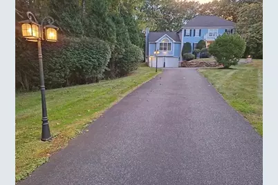 18 Pilgrim Rd, Ashland, MA 01721 - Photo 4