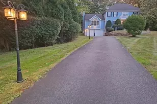 18 Pilgrim Rd, Ashland, MA 01721 - Photo 4