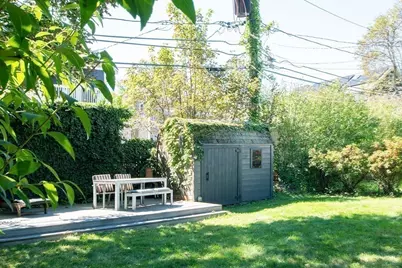 25 Bexley Rd, Boston, MA 02131 - Photo 24