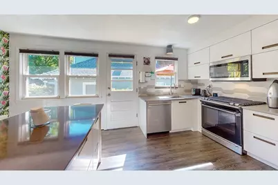 25 Bexley Rd, Boston, MA 02131 - Photo 8