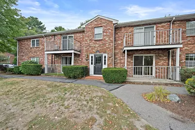 18 Kingswood Dr #5, Abington, MA 02351 - Photo 1