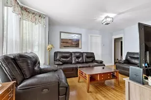 24 Park St, Wakefield, MA 01880 - Photo 12