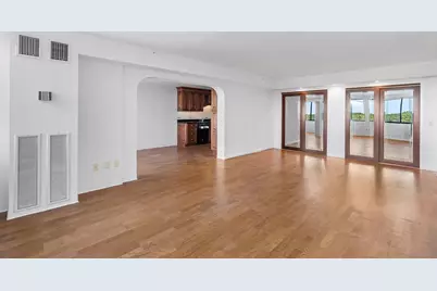 250 Hammond Pond Pkwy #1006N, Newton, MA 02467 - Photo 2