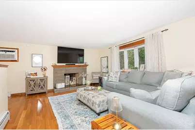 4 Carter Rd, Worcester, MA 01609 - Photo 6