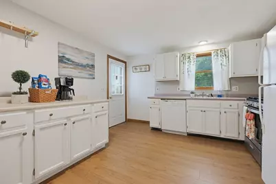 320 North St, Tewksbury, MA 01876 - Photo 12