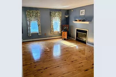 10 Flaxfield Rd, Dudley, MA 01571 - Photo 4