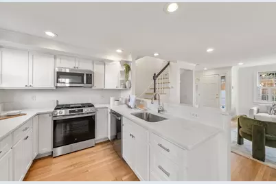 4 Concord Avenue, Boston, MA 02129 - Photo 8