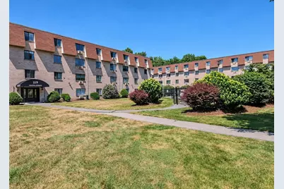 119 Grove Street #245, Rockland, MA 02370 - Photo 2
