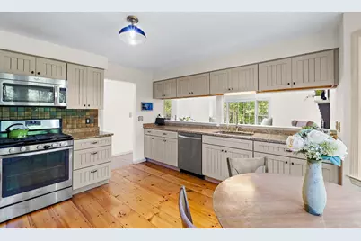 39 Harriman Road, Hudson, MA 01749 - Photo 8