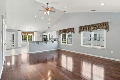 4 Concord Court #A, Webster, MA 01570 - Photo 8