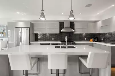 407 W First St #302, Boston, MA 02127 - Photo 2