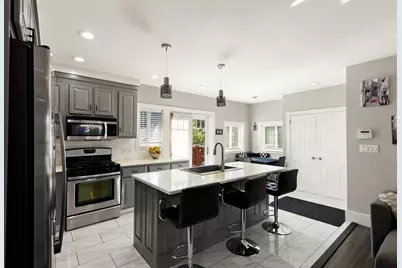 108 Maple St, Lynn, MA 01904 - Photo 4