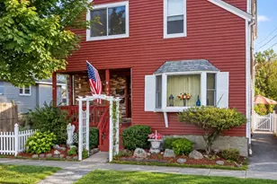47 Edgewater Ave, Shrewsbury, MA 01545 - Photo 1
