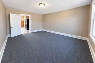47 Edgewater Ave, Shrewsbury, MA 01545 - Photo 10