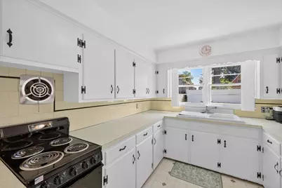 539 Summer Pl, Blackstone, MA 01504 - Photo 8